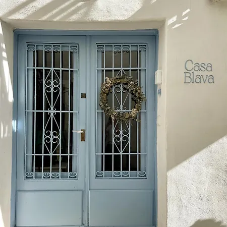Casa Blava, Casco Antiguo De
