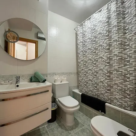 El Balcon De Ii, Disfruta De Unas Vistas Privilegiadas En Primera Persona Al Castillo De Peniscola, Con Piscina, Wifi Y Parking Totalmente Gratuito Peniscola
