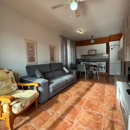 Apartment El Balcon De Ii, Disfruta De Unas Vistas Privilegiadas En Primera Persona Al Castillo De Peniscola, Con Piscina, Wifi Y Parking Totalmente Gratuito
