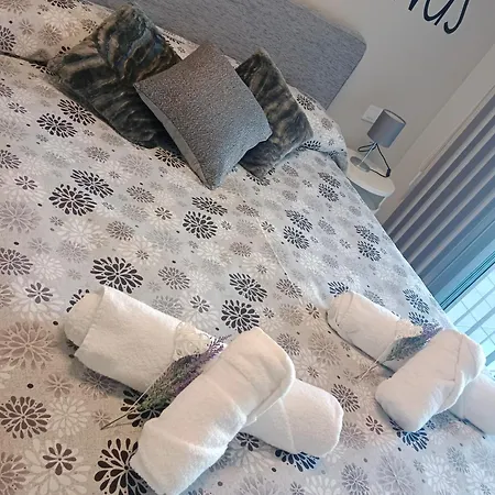 Piso Con Piscina Y Parking Apartment *