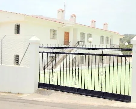 Turyva Tarongers 4 - Stylish 1-bed In Near