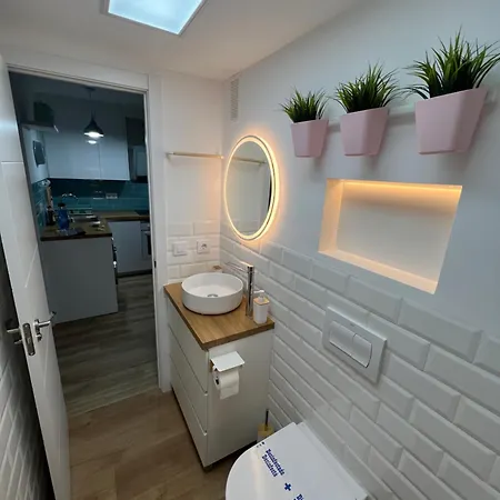 Nuevo Centrico En Primera Linea De Playa Con Vistas Al Mar, Piscina, Aire Acondicionado Y Wifi Apartment