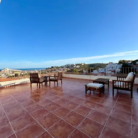 El Balcon De Ii, Disfruta De Unas Vistas Privilegiadas En Primera Persona Al Castillo De Peniscola, Con Piscina, Wifi Y Parking Totalmente Gratuito Apartment *