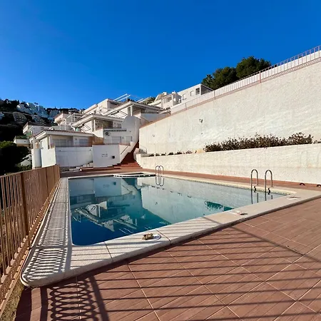 Apartment El Balcon De Ii, Disfruta De Unas Vistas Privilegiadas En Primera Persona Al Castillo De Peniscola, Con Piscina, Wifi Y Parking Totalmente Gratuito *