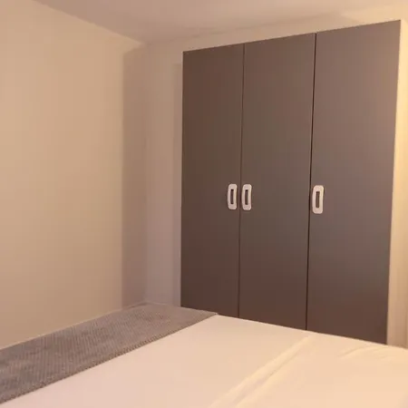 Renovados En El Residencial Estibaliz Apartment *