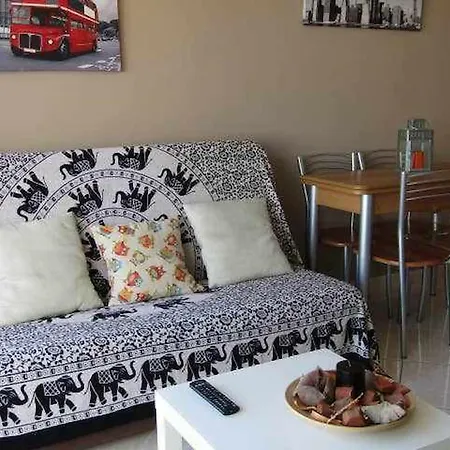 A H Montemar 8 Apartment *