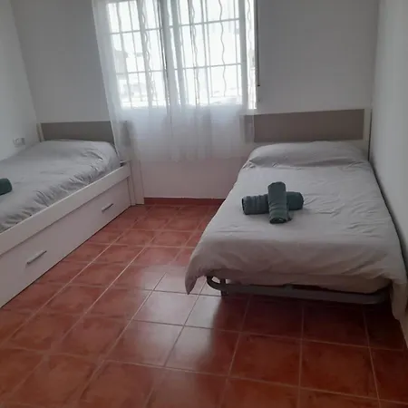 Independiente Con Vistas En Urbanizacion Privada