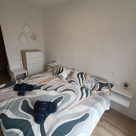 En Apartment *