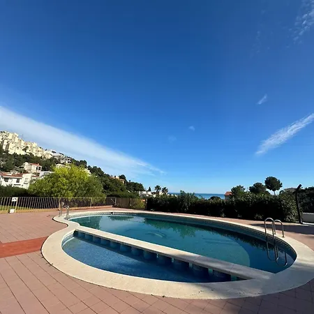 Luminoso Piso Con Piscina En By Bebalmy *