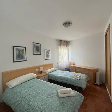 Apartment Luminoso Piso Con Piscina En By Bebalmy *
