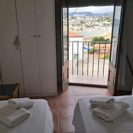 Apartment A H Castillo