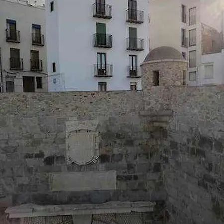A H Castillo Apartment *