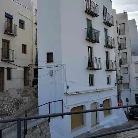Apartment A H Castillo *