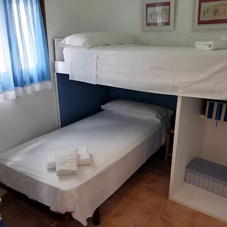 Apartment A H Castillo *