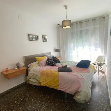 Llandells 12 Apartment