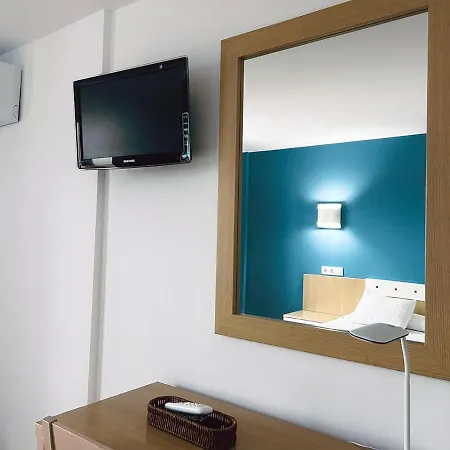 La Hotel 2*