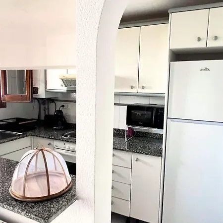 Hola P28 Apartment