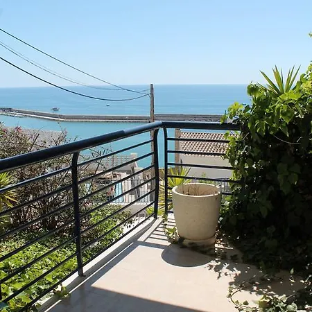 Calypso Apartment