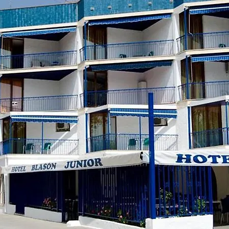 Blason Junior Hotel