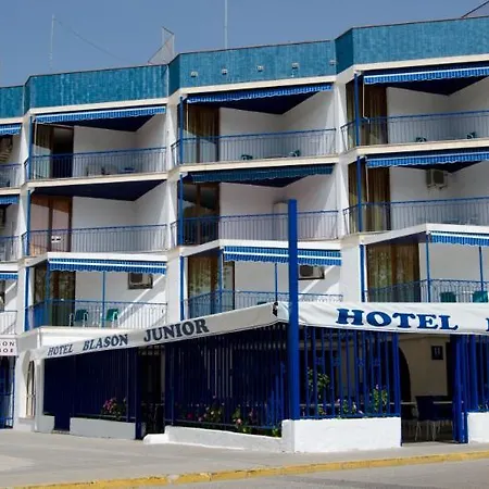 Blason Junior Hotel