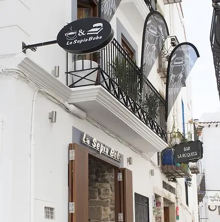 La Sepia Boba (adults Only) Hostel
