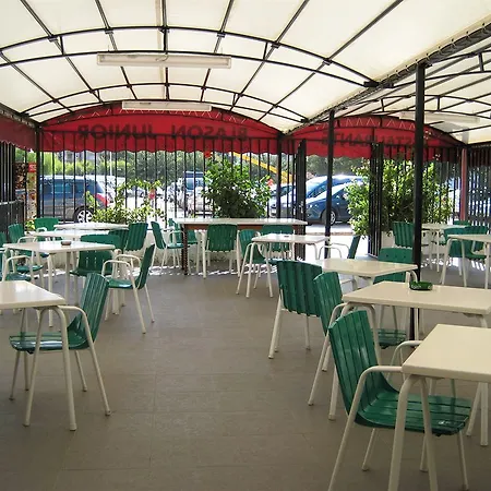 Blason Junior Hotel *