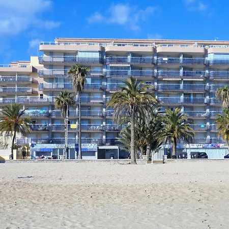 Apartment Residencial Pompeya Lek *