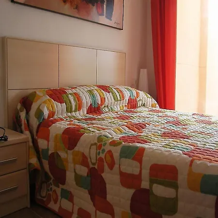 Apartment Residencial Pompeya Lek *