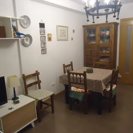 Llandels 3 Apartment *