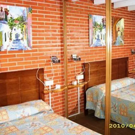 - San Antonio 5b * Peniscola