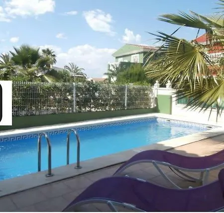 Precioso Chalet Con Piscina Privada *