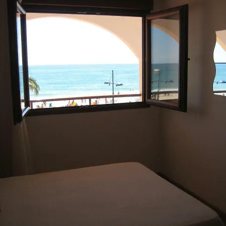 Benedicto Xiii: Beachfront With Parking & Modern Amenities * Peniscola