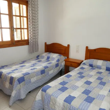 Apartment La Cova 3000