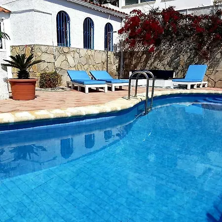 Azul Mit Privat Pool