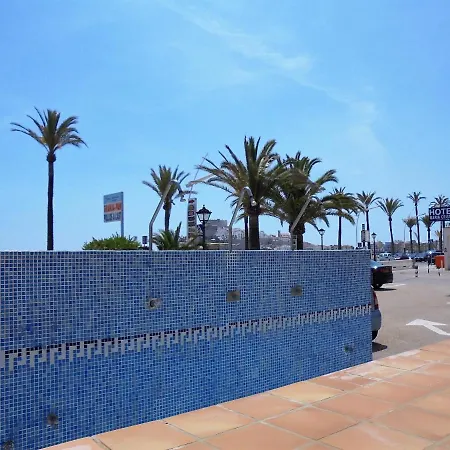 Les Doyes Residencial Lek Appartement *
