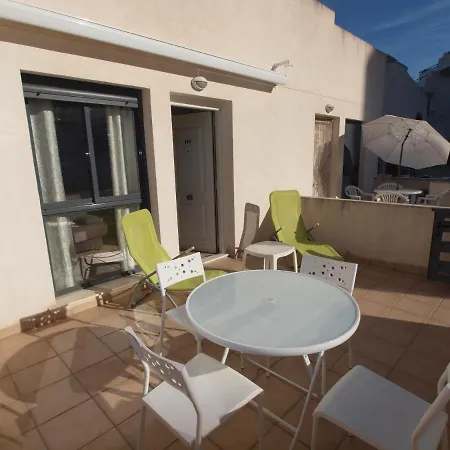 Pisos Michel Apartment