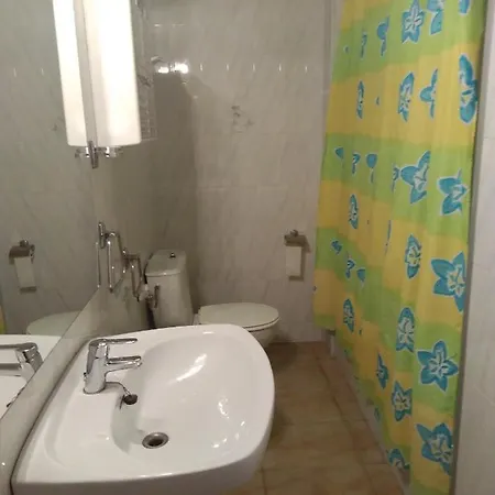 Apartamento En El Centro Y Junto A La Playa Apartment *