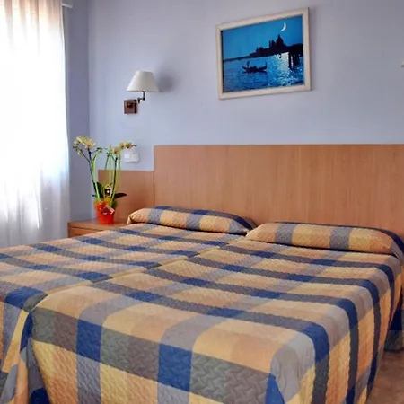 Felipe Ii Hotel 2*