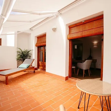 La Plaza Guest house *