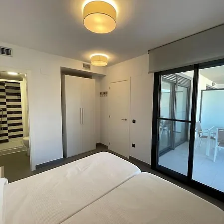 Apartment Moderno Disfrutar Con La Familia Con Parking Y Piscina
