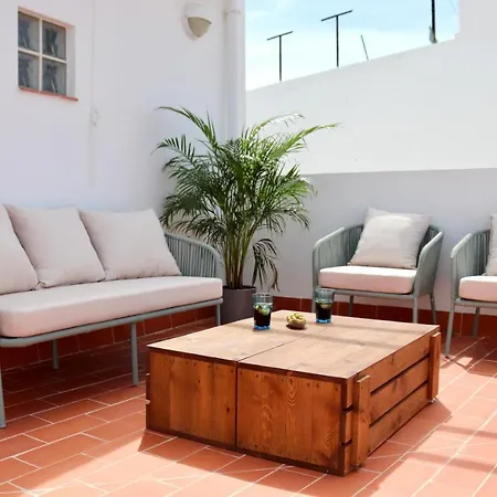 La Plaza Guest house *