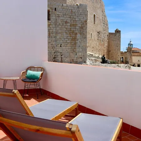 La Plaza Guest house *