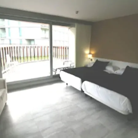 Hotel Agora & 4*