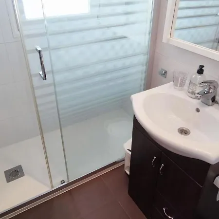 Tabarca Con Jardin Y Piscina Comunitaria *