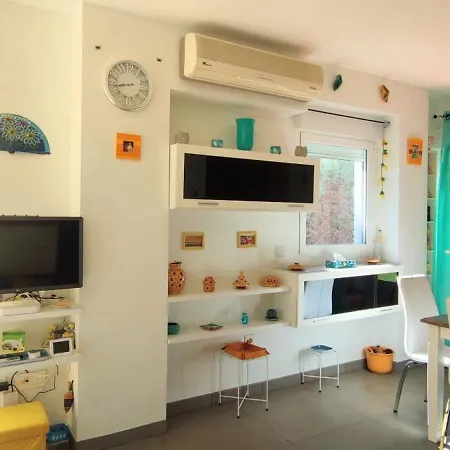 Holiday home Tabarca Con Jardin Y Piscina Comunitaria Peniscola