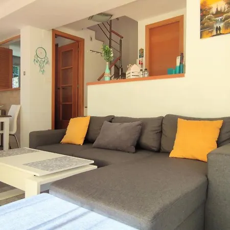 Holiday home Tabarca Con Jardin Y Piscina Comunitaria Peniscola