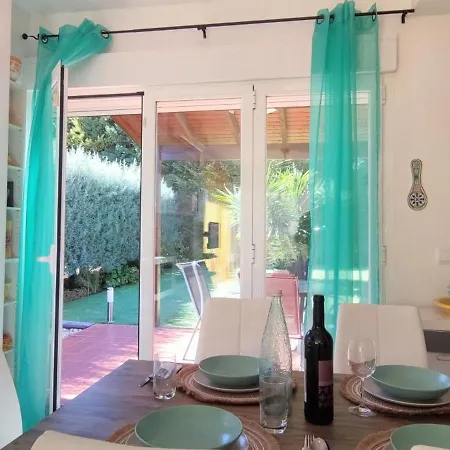 Holiday home Tabarca Con Jardin Y Piscina Comunitaria Peniscola