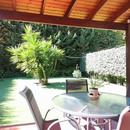 Tabarca Con Jardin Y Piscina Comunitaria