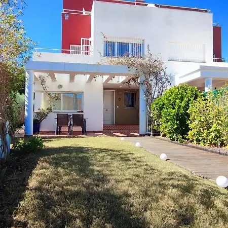 Tabarca Con Jardin Y Piscina Comunitaria Holiday home Peniscola