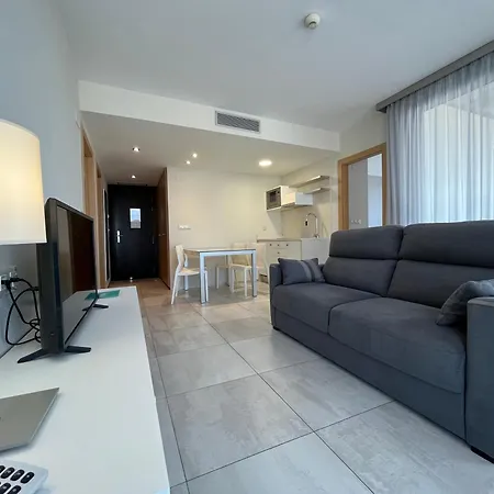 Agora & Hotel 4*